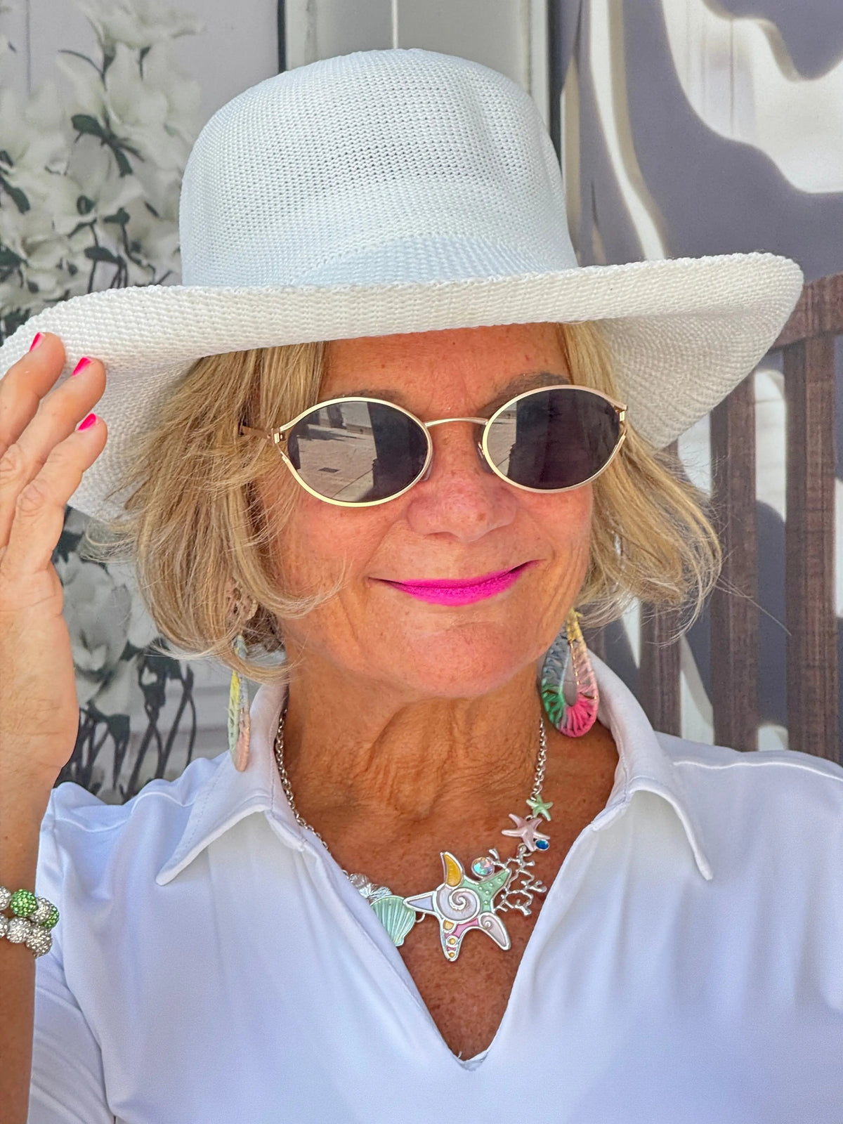 LULU-B SOLID WHITE SLEEVE COLLAR