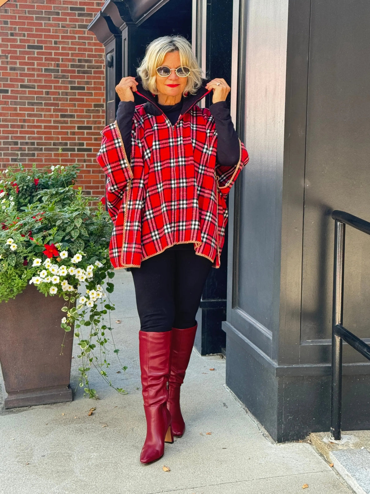 Flannel Plaid Zip Front Poncho RED AND BLACK