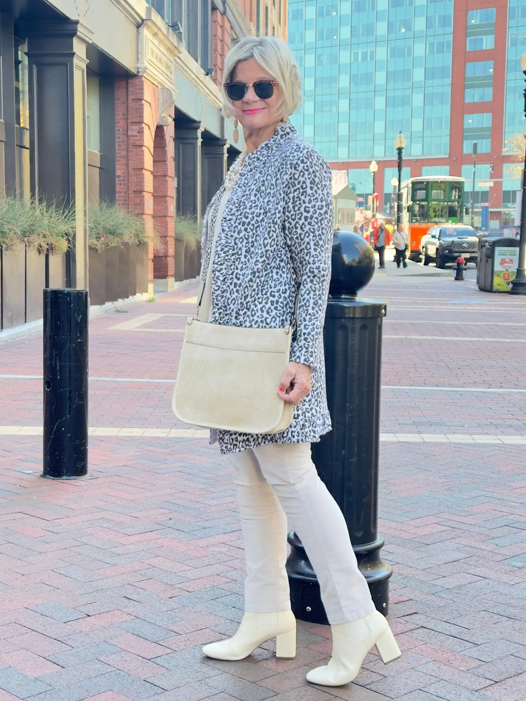 LULU-B CREAM LEOPARD CASHMERE CARDIGAN