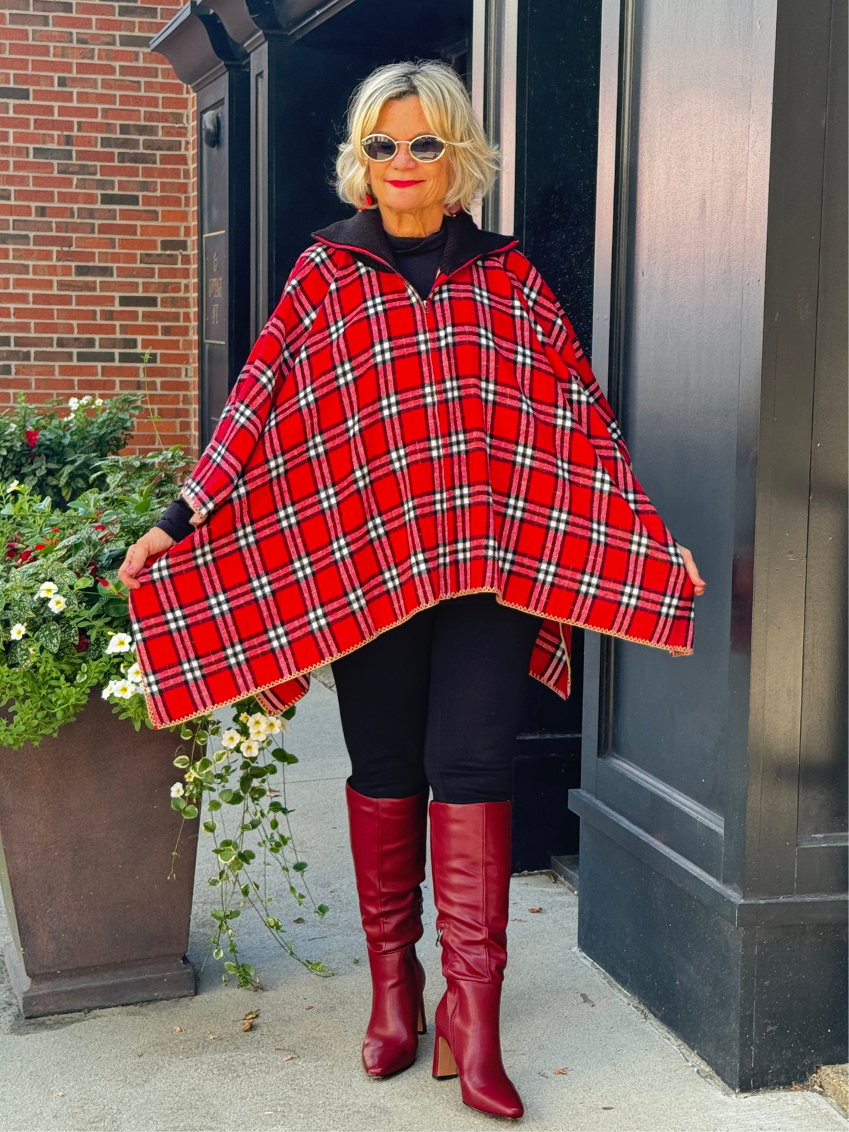 Flannel Plaid Zip Front Poncho RED AND BLACK