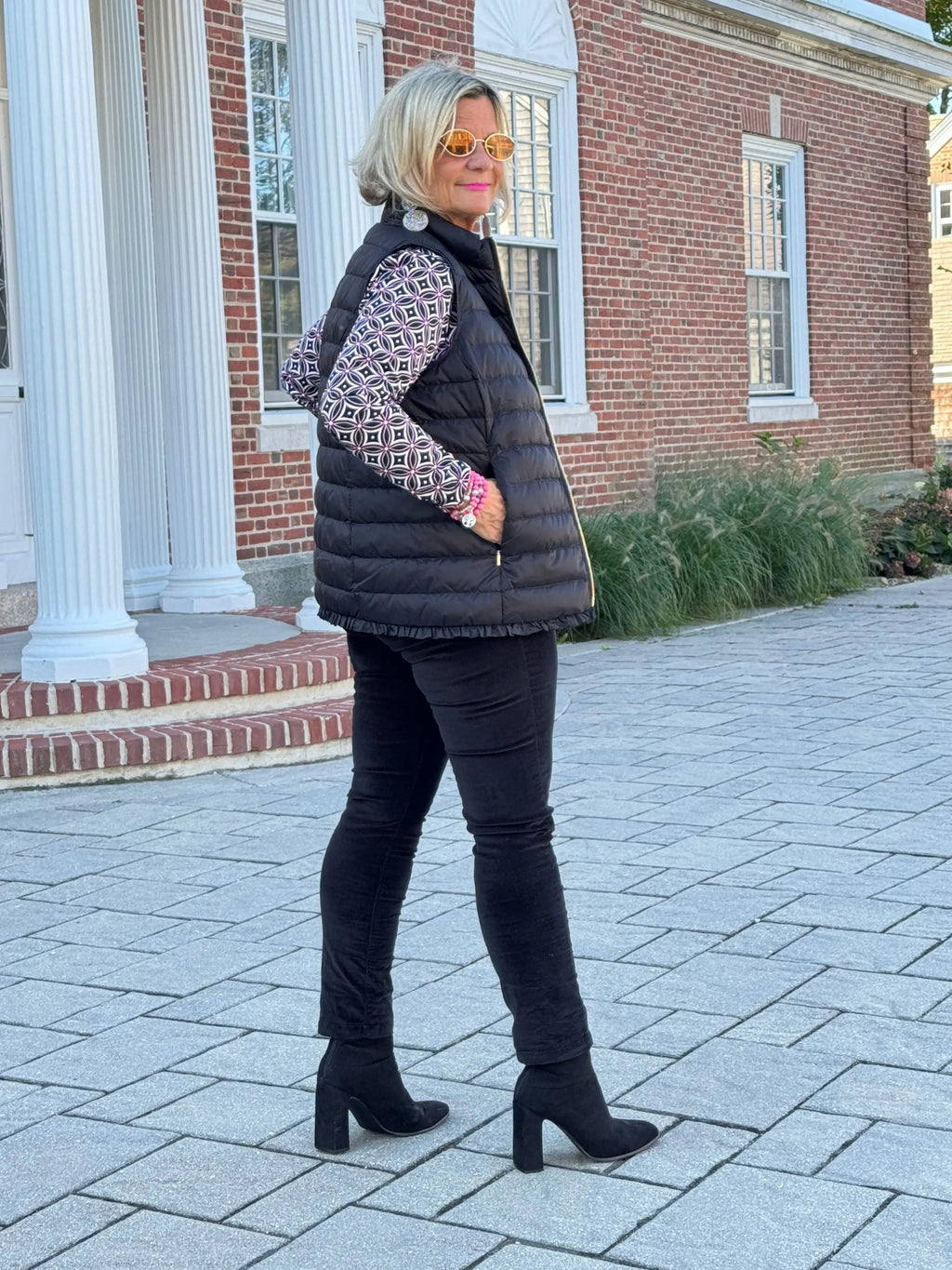 LULU-B BLACK SHORT SLEEVE PUFFER JACKET