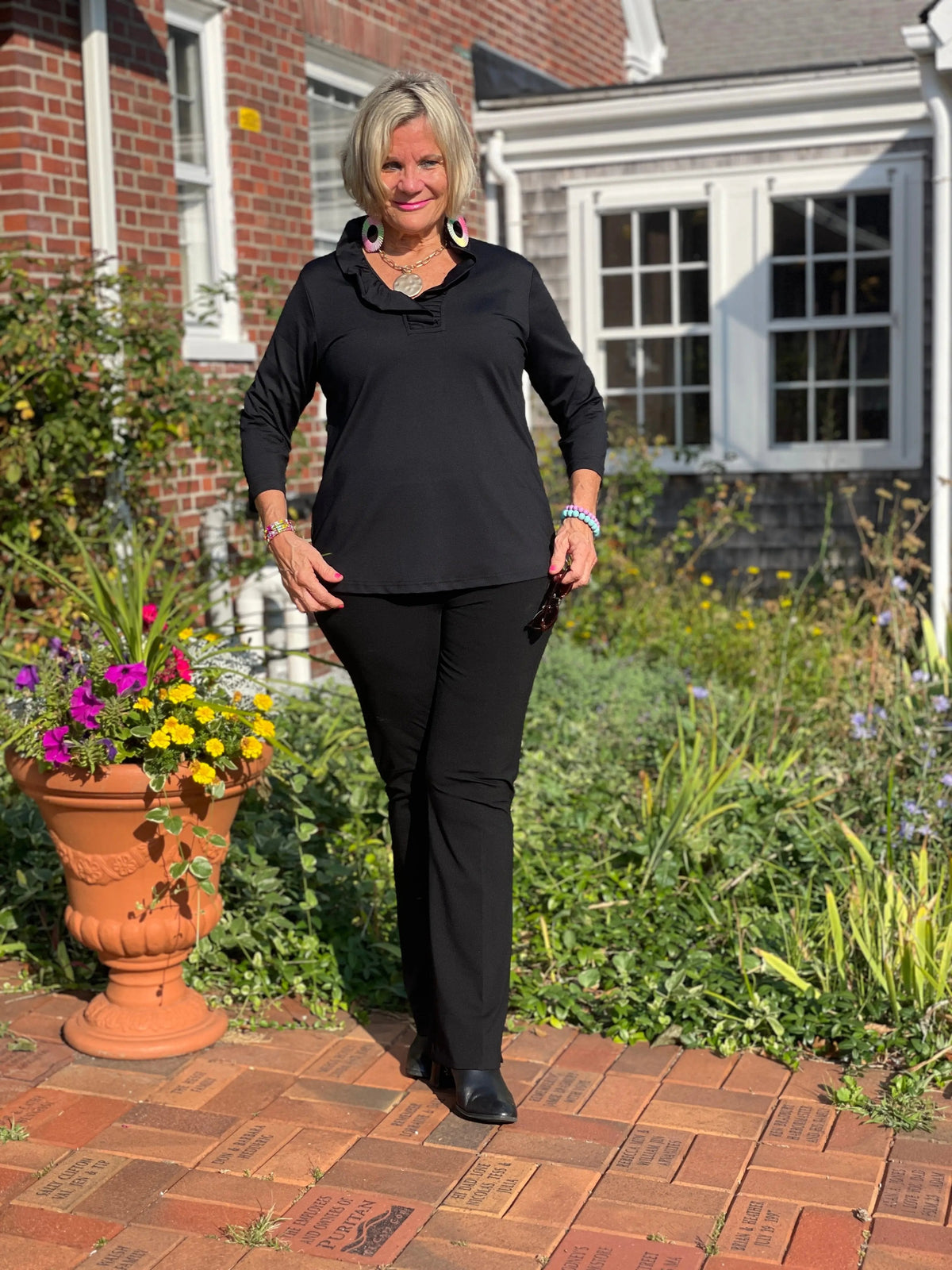 LULU-B BLACK RUFFLE TOP