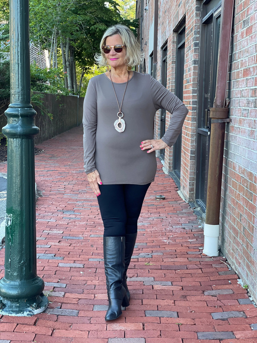 BASE LAYER SLATE TOP