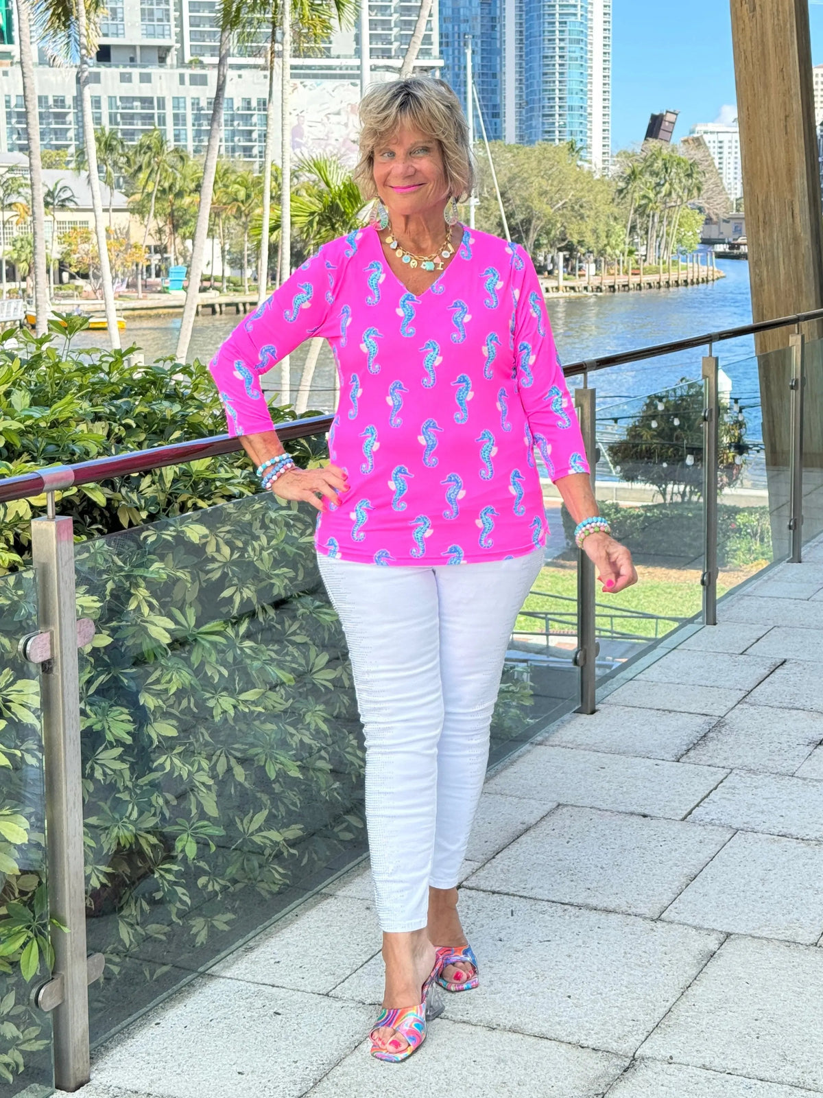 LULU B SEAHORSE BAY V NECK TOP