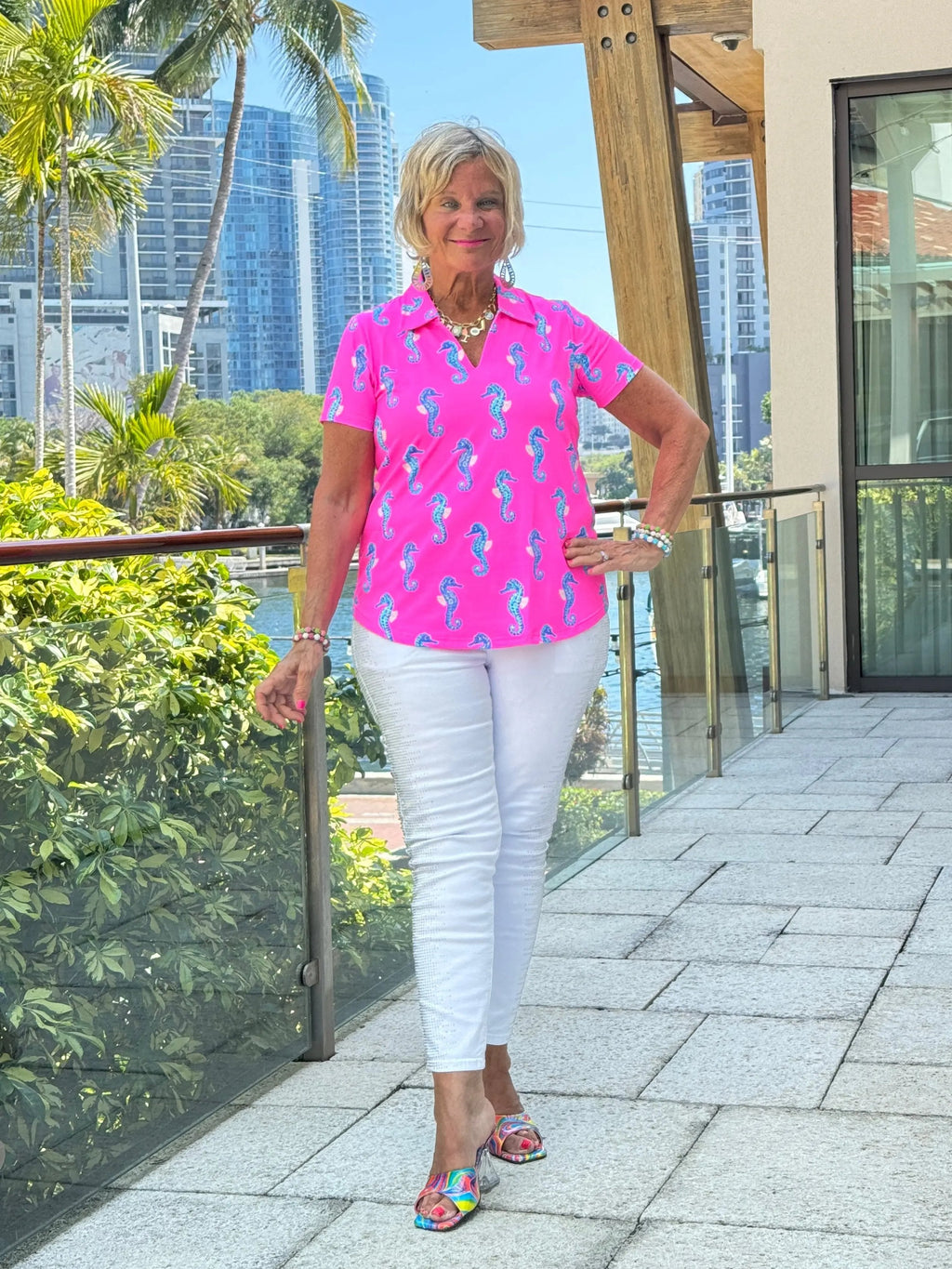 LULU B SEAHORSE BAY SHORT SLEEVE V-NECK COLLAR TOP