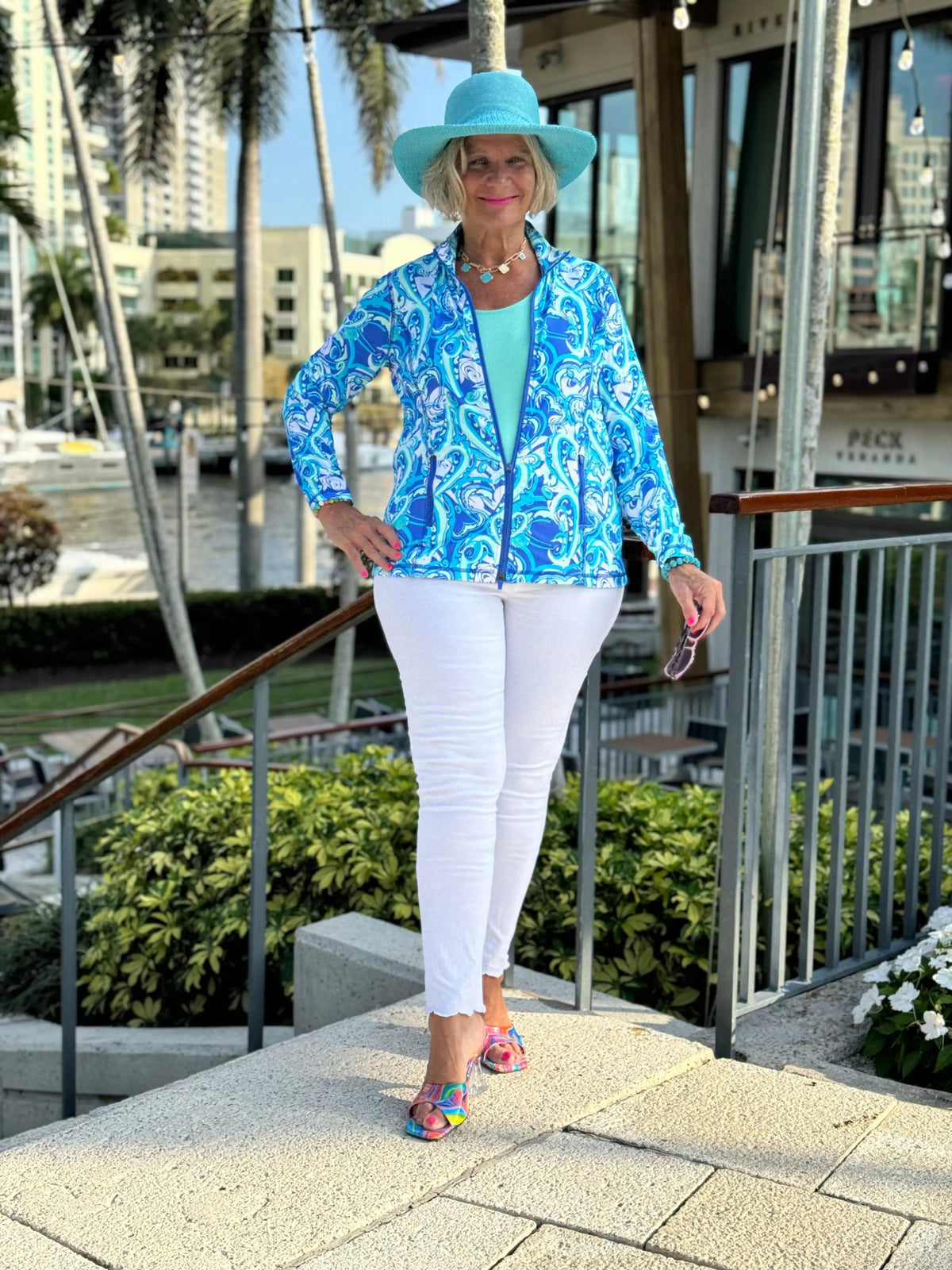 BLUE DREAMING HEARTS FULL ZIPPER