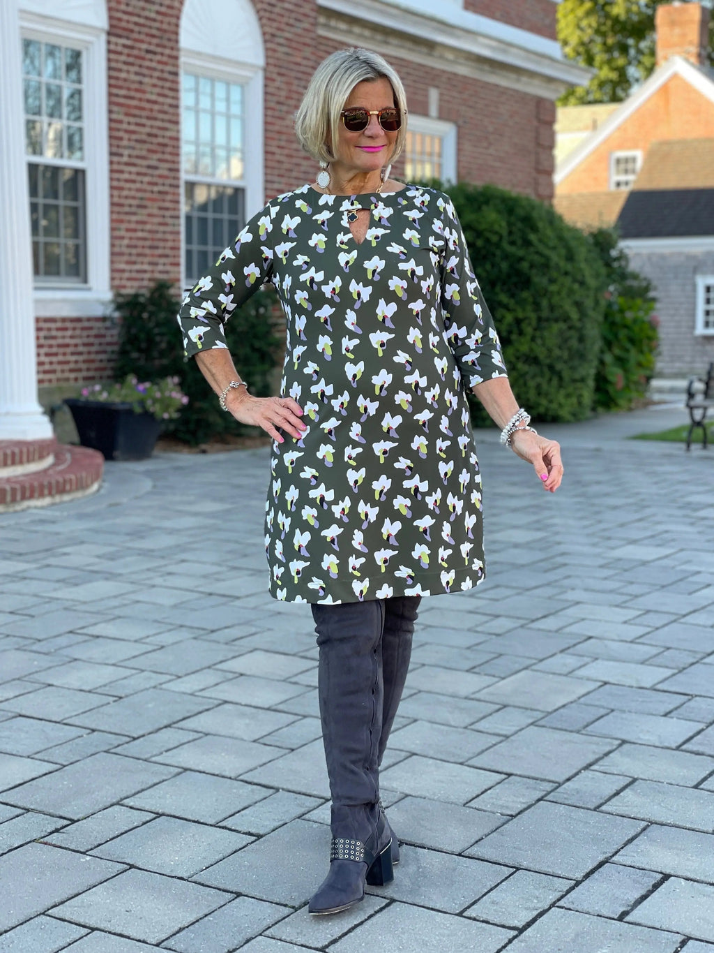 LULU-B ALL SEASON KEYHOLE DRESS