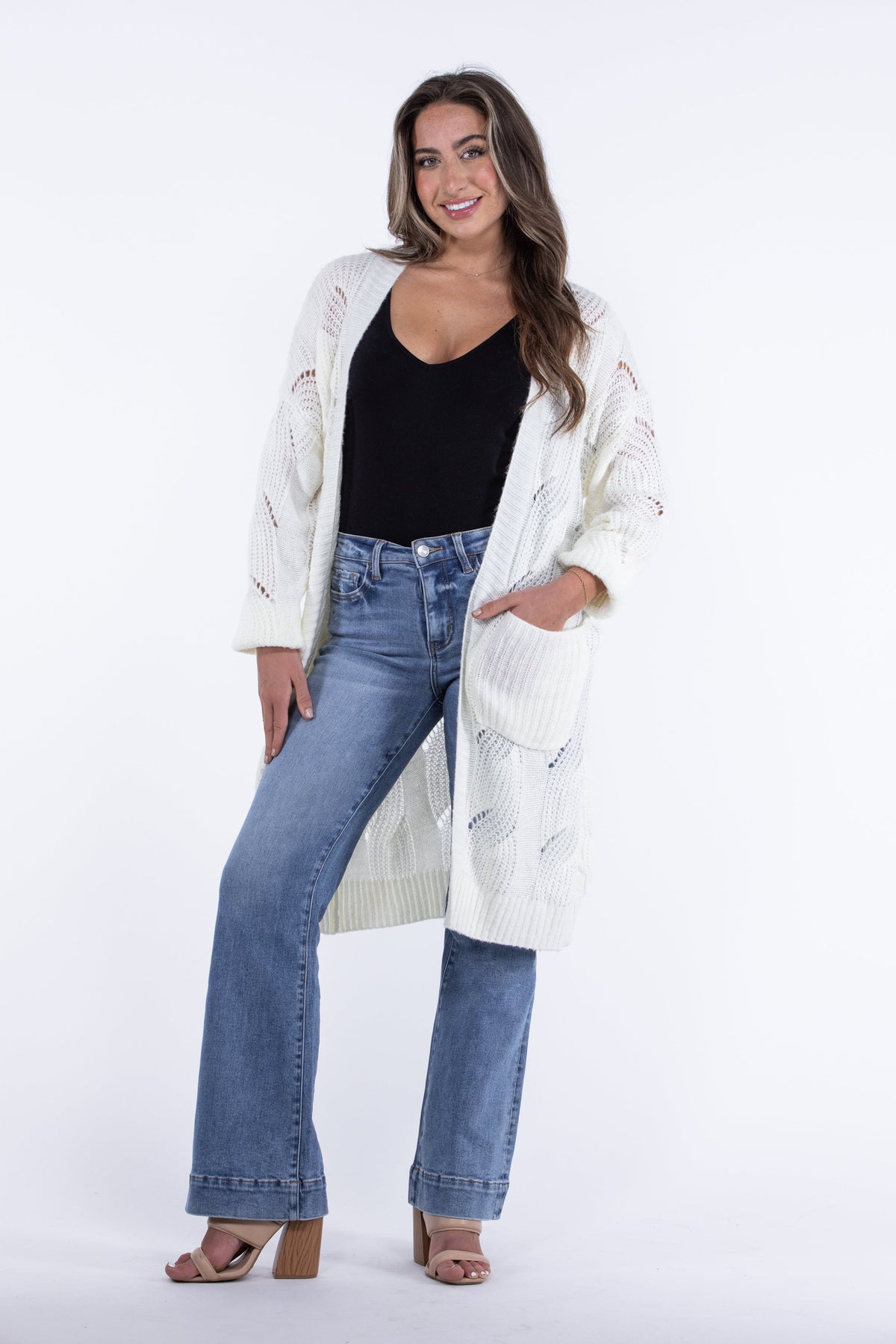 By The Seaside Women's Chunky Knit Cardigan