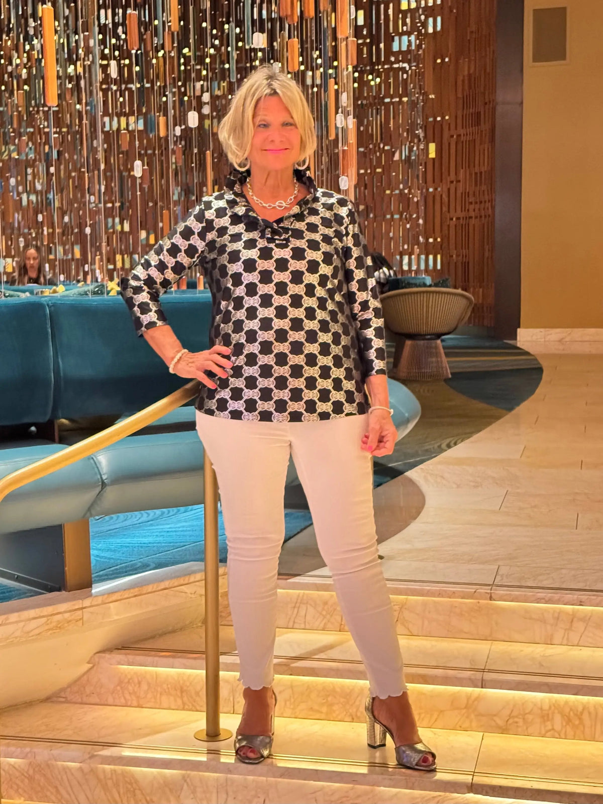 LULU-B BLACK AND SILVER RUFFLE TOP