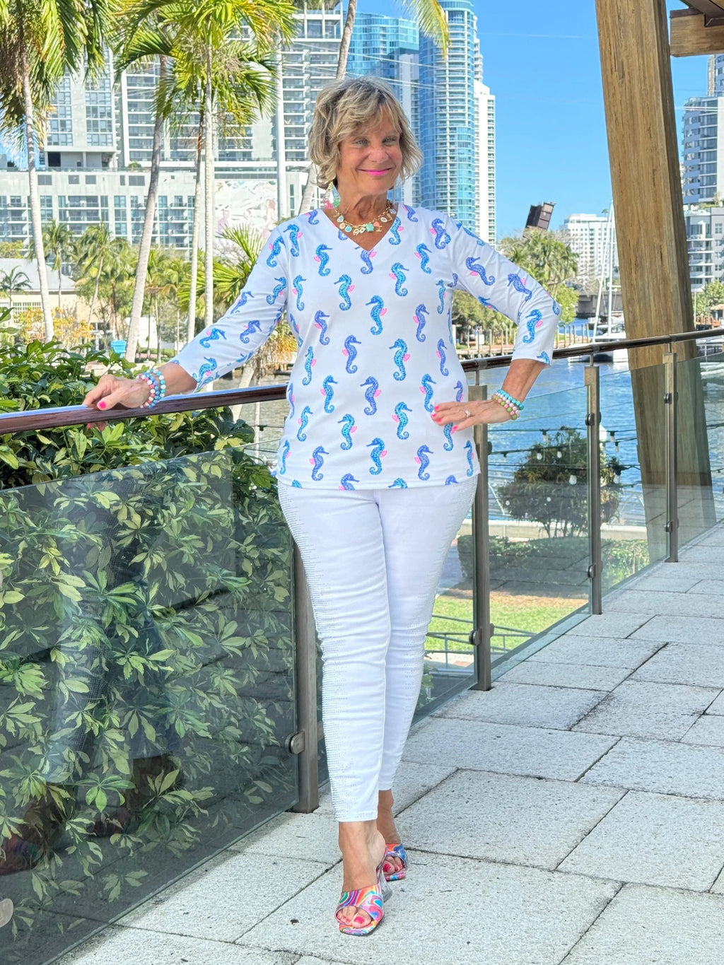 LULU B SHORELINE CHARM V NECK TOP