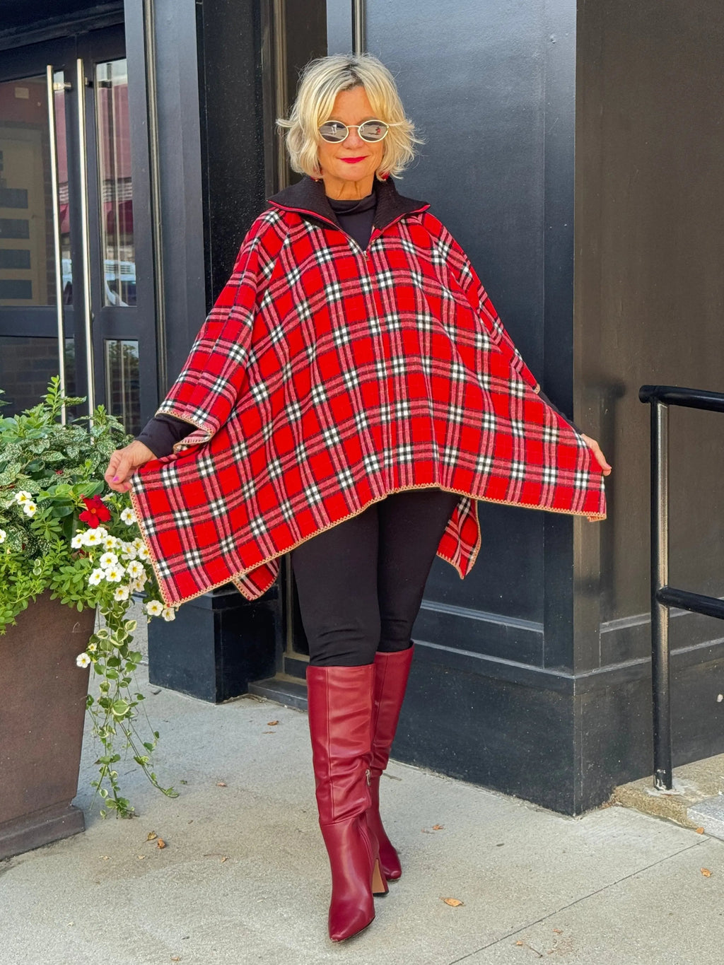 Flannel Plaid Zip Front Poncho RED AND BLACK