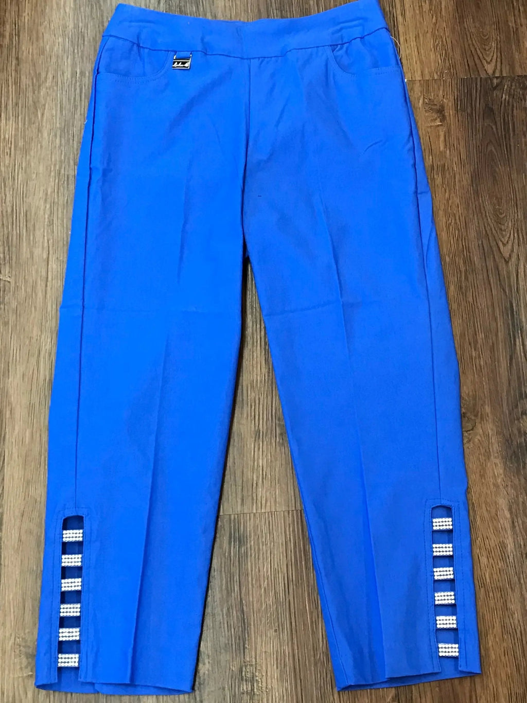 EMBELLISHED  LATTICE CAPRI COBALT