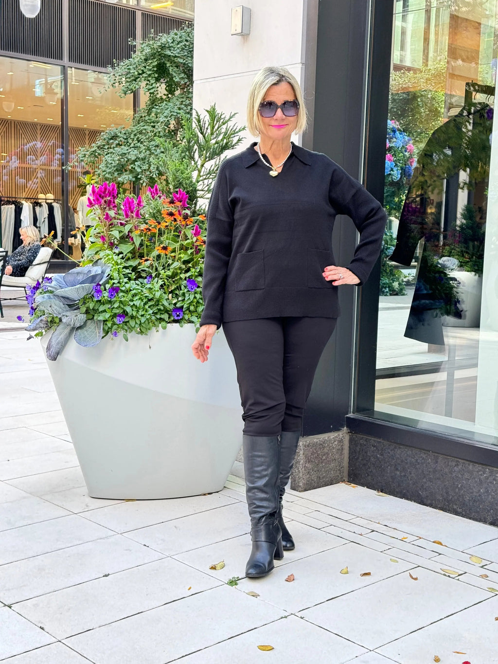 LULU-B  2 POCKET CASHMERE BLACK SWEATER