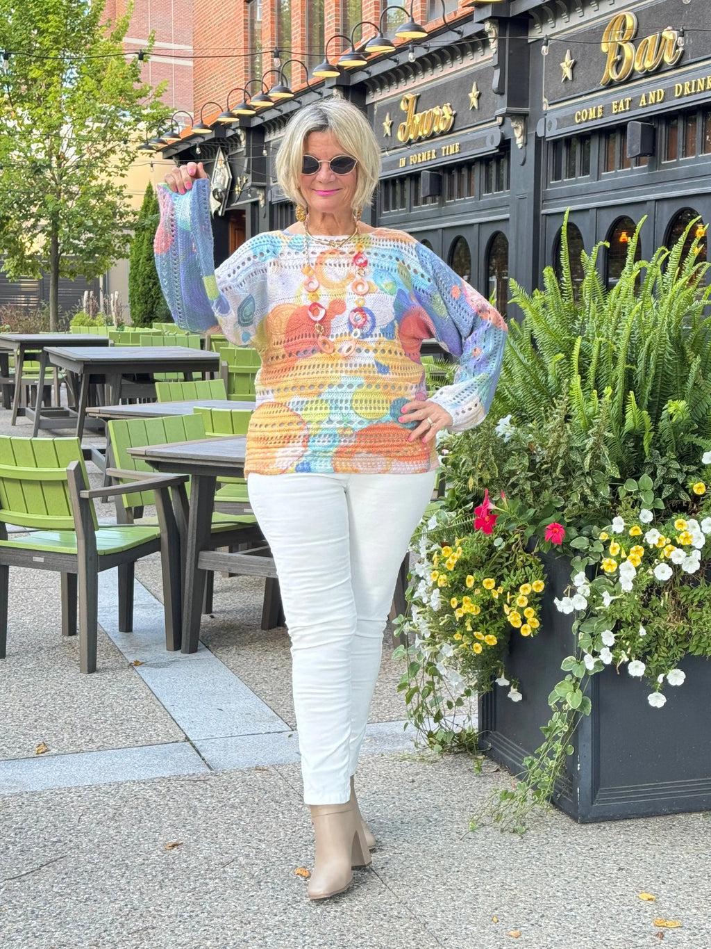 Ethyl The Smile Sweater - Symbolic
