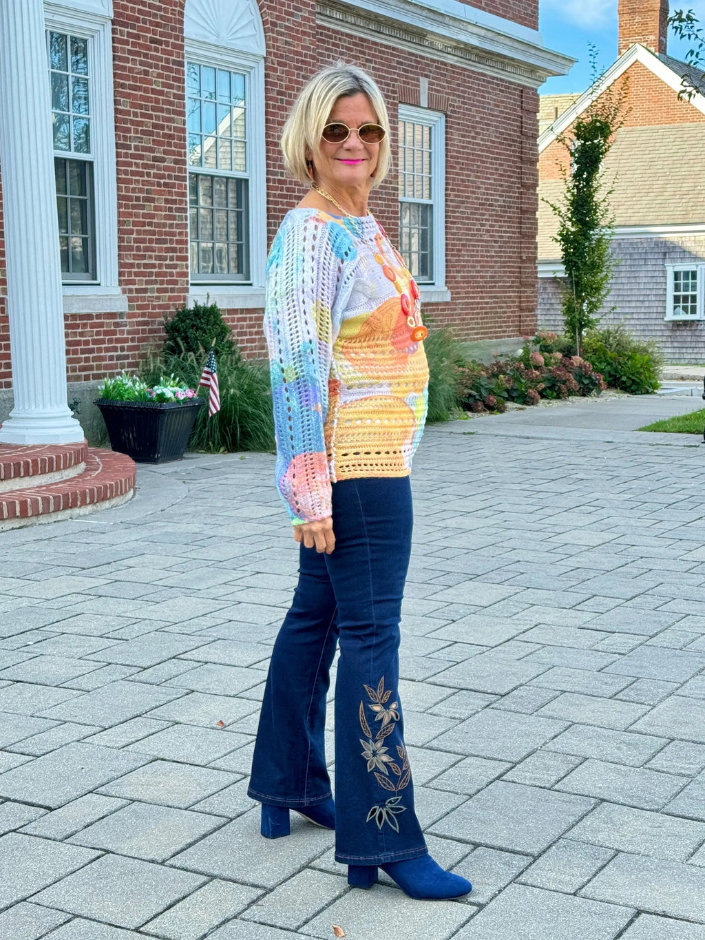 Ethyl The Smile Sweater - Symbolic