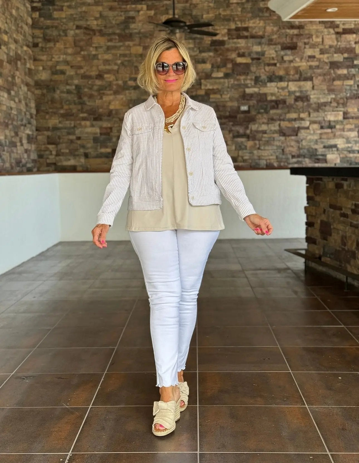 LULU B  STONE SEERSUCKER JACKET
