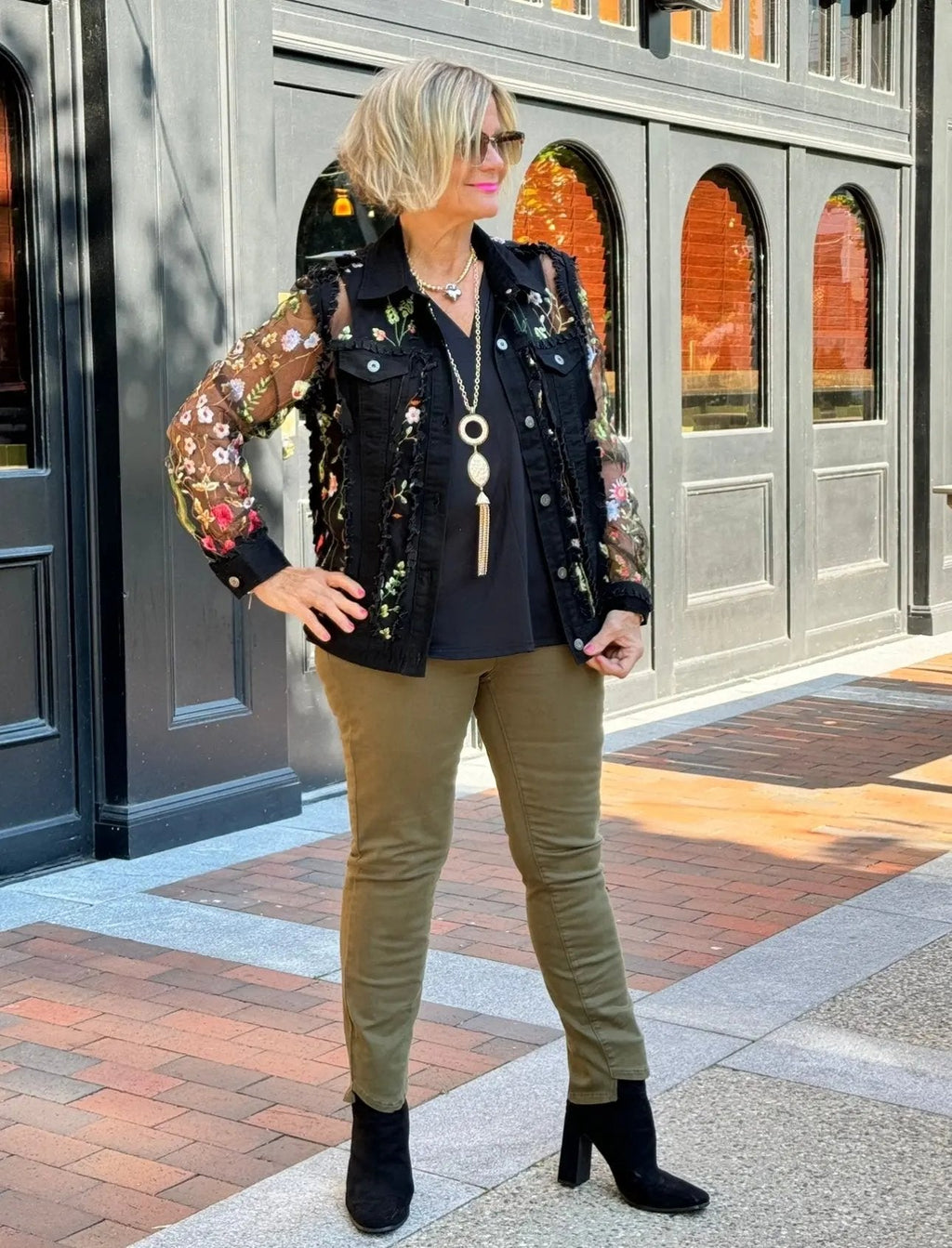 Ethyl The Whimsy Jacket - BLACK