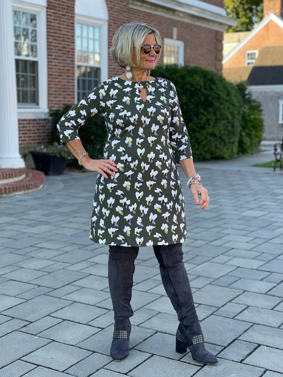 LULU-B ALL SEASON KEYHOLE DRESS