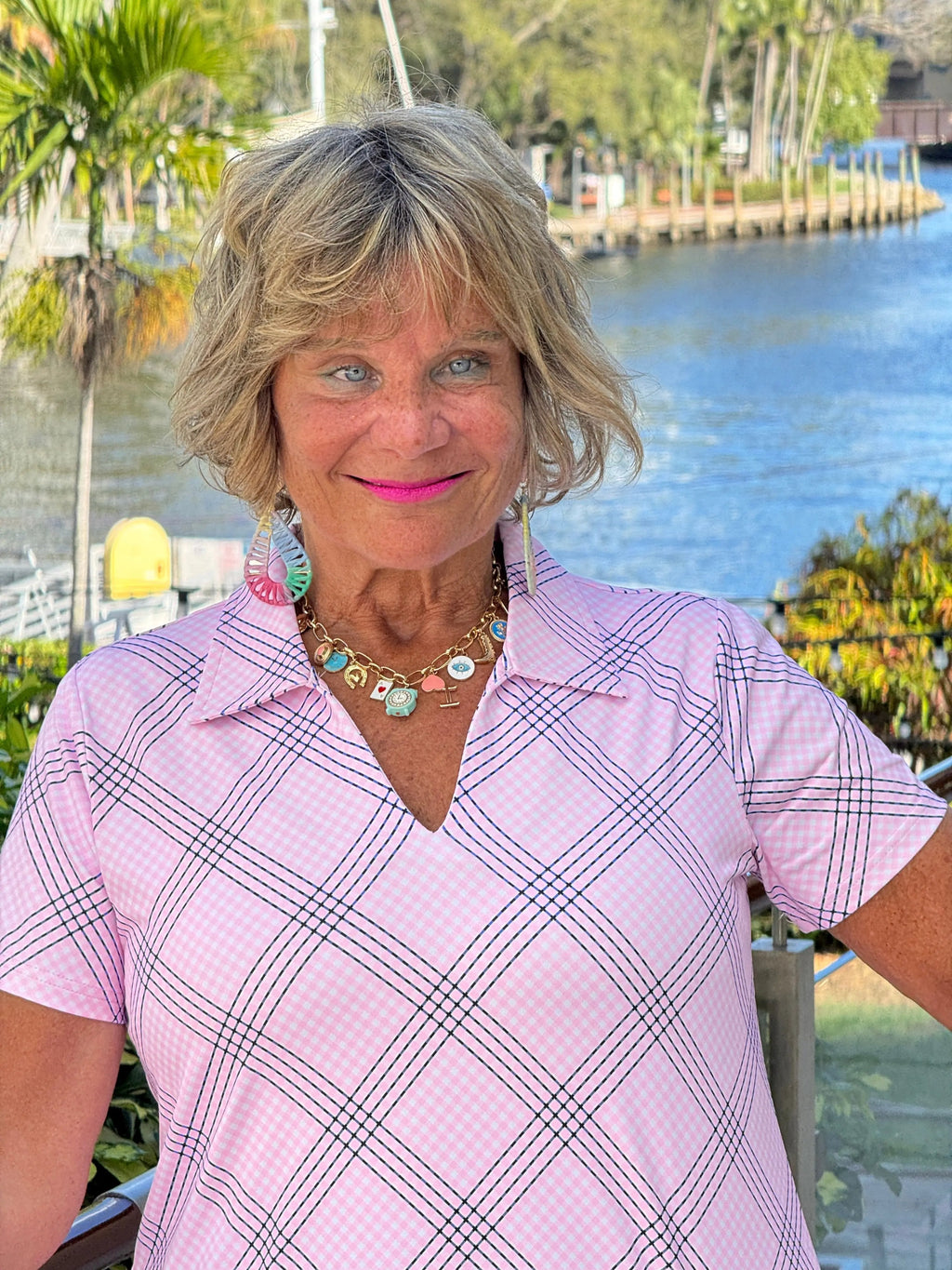LULU B PINK CHIC SHORT SLEEVE V-NECK COLLAR TOP