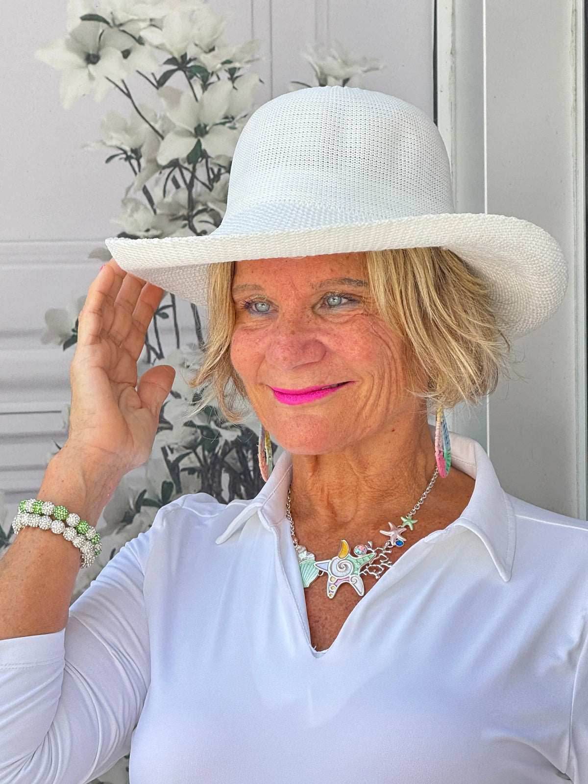 LULU-B SOLID WHITE SLEEVE COLLAR