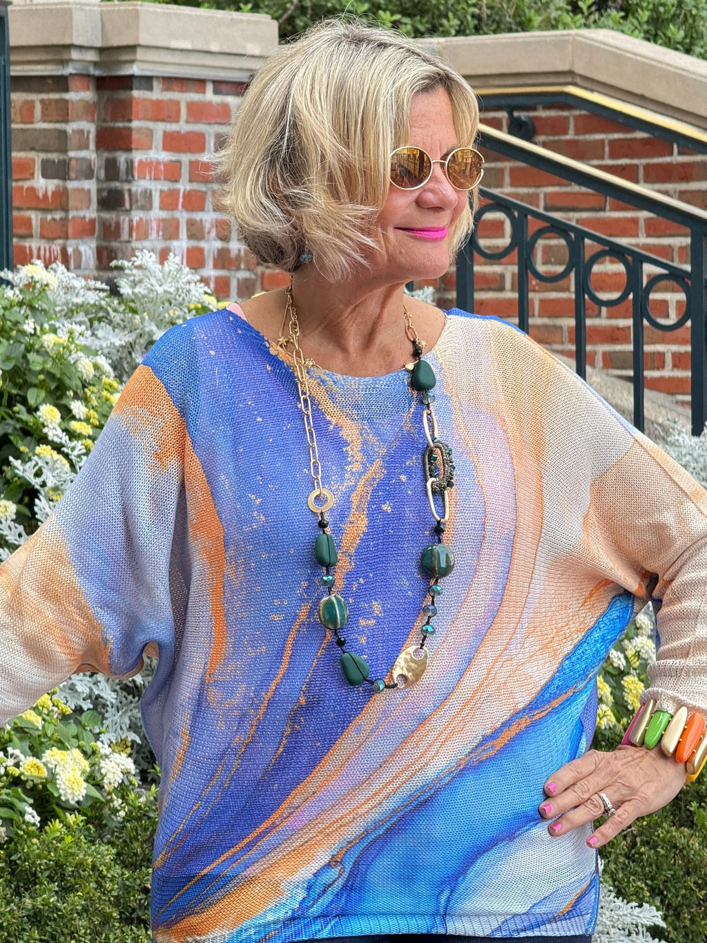 Blue Wavy Round Neck Knit Printed Sweater