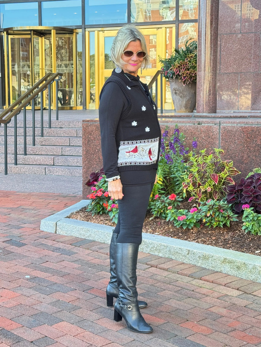 BLACK CABLE FULL ZIPPER CARDNAL SWEATER