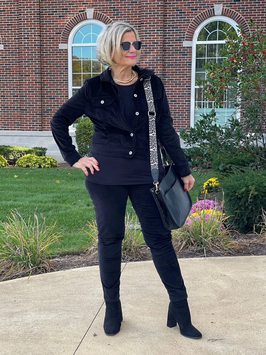 BLACK LEOPARD CROSS BODY BAG