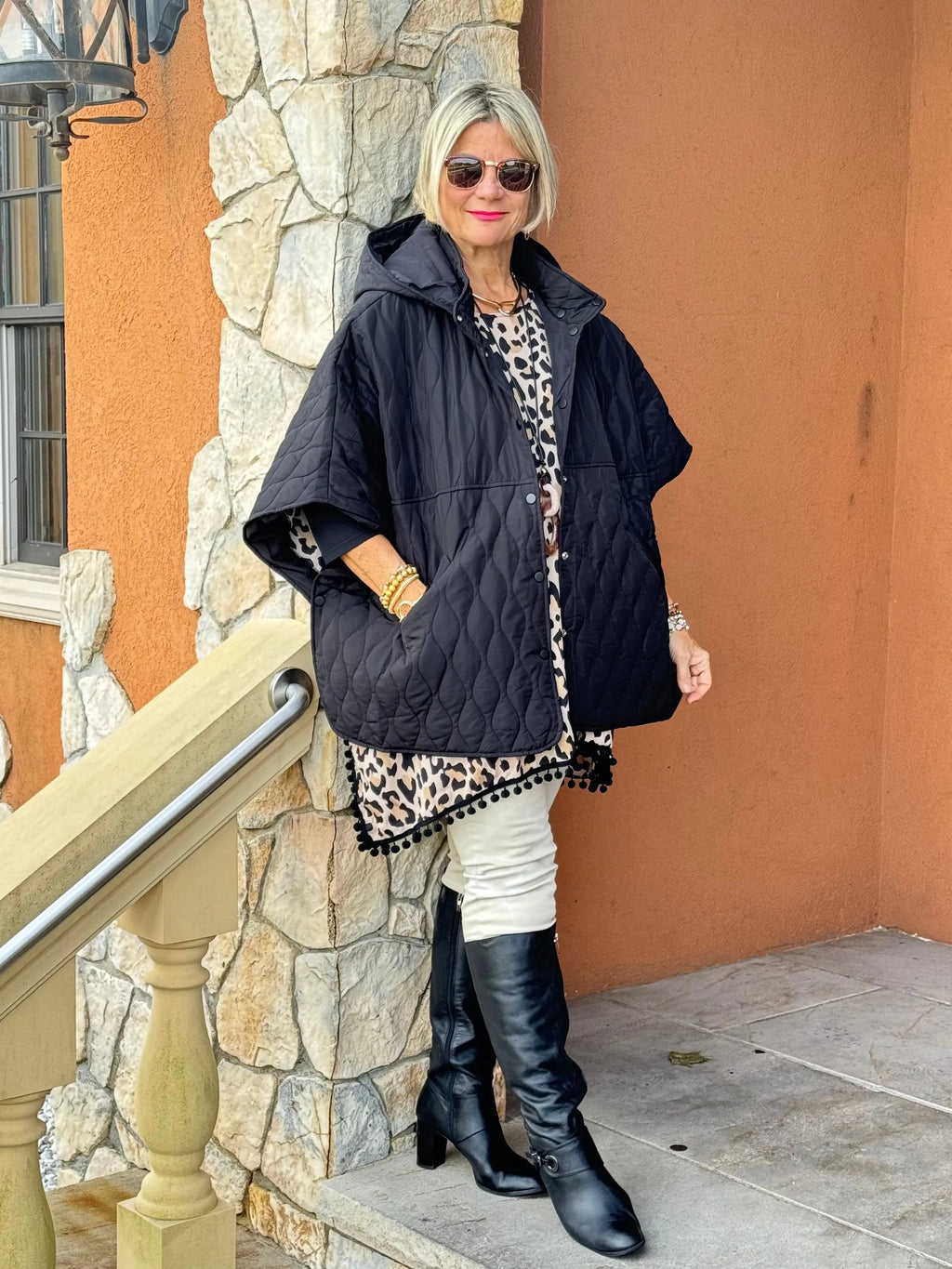 BLACK QUILTED SNAP JACKET