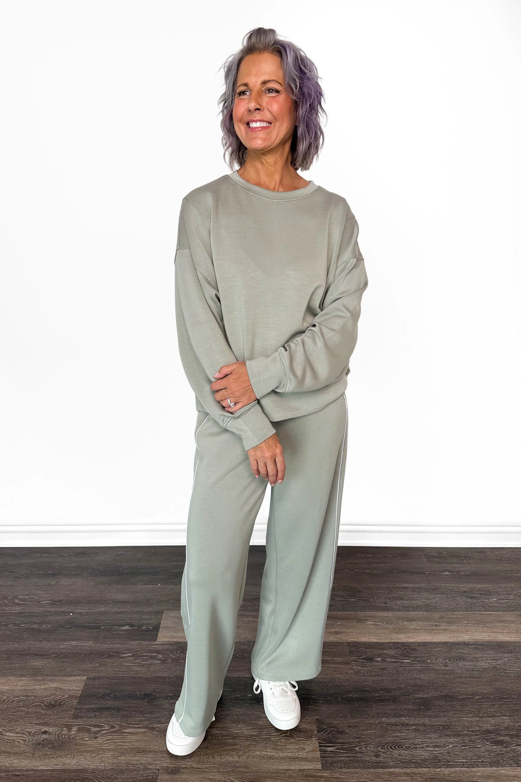 ALB Custom Women's Premium Sweatshirt and Pant Set