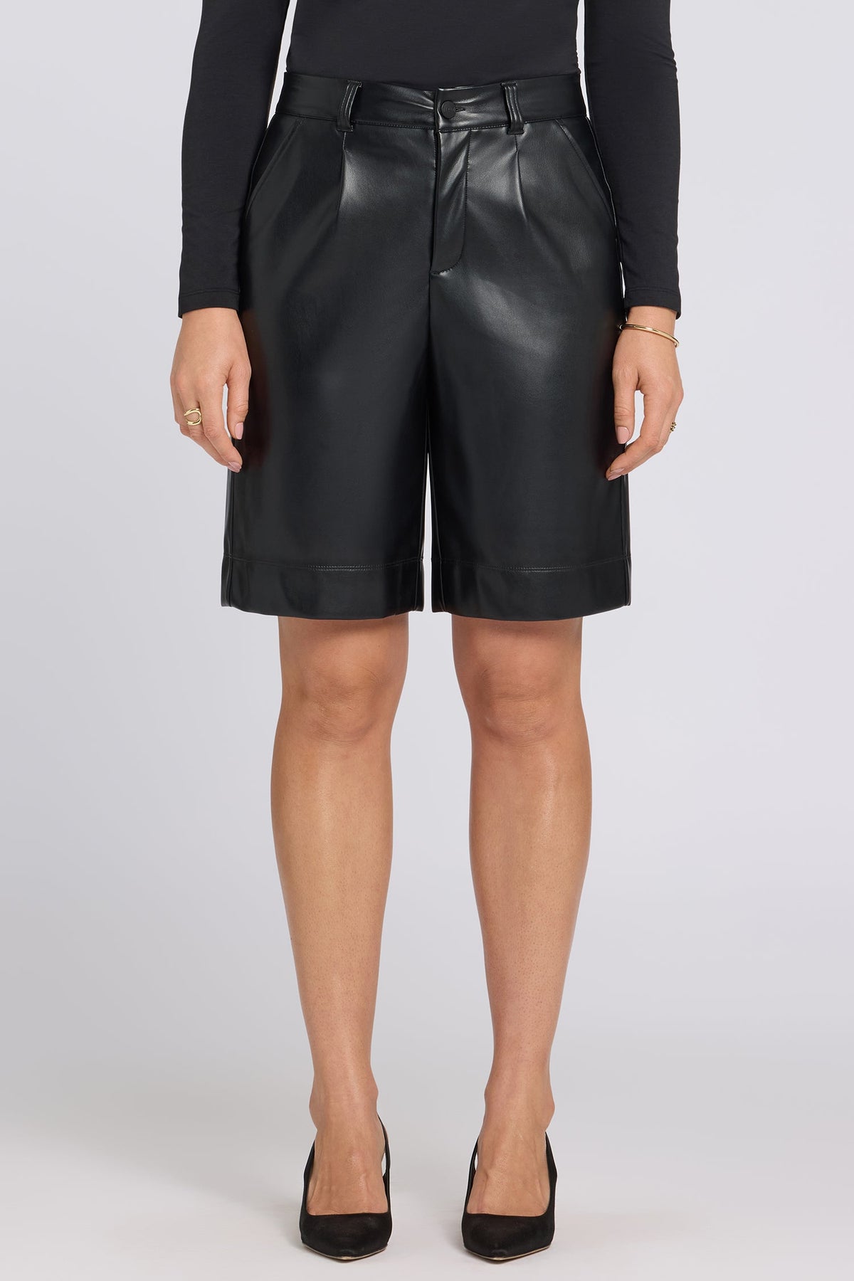 Vegan Stretch Leather Relaxed Bermuda Shorts - Black