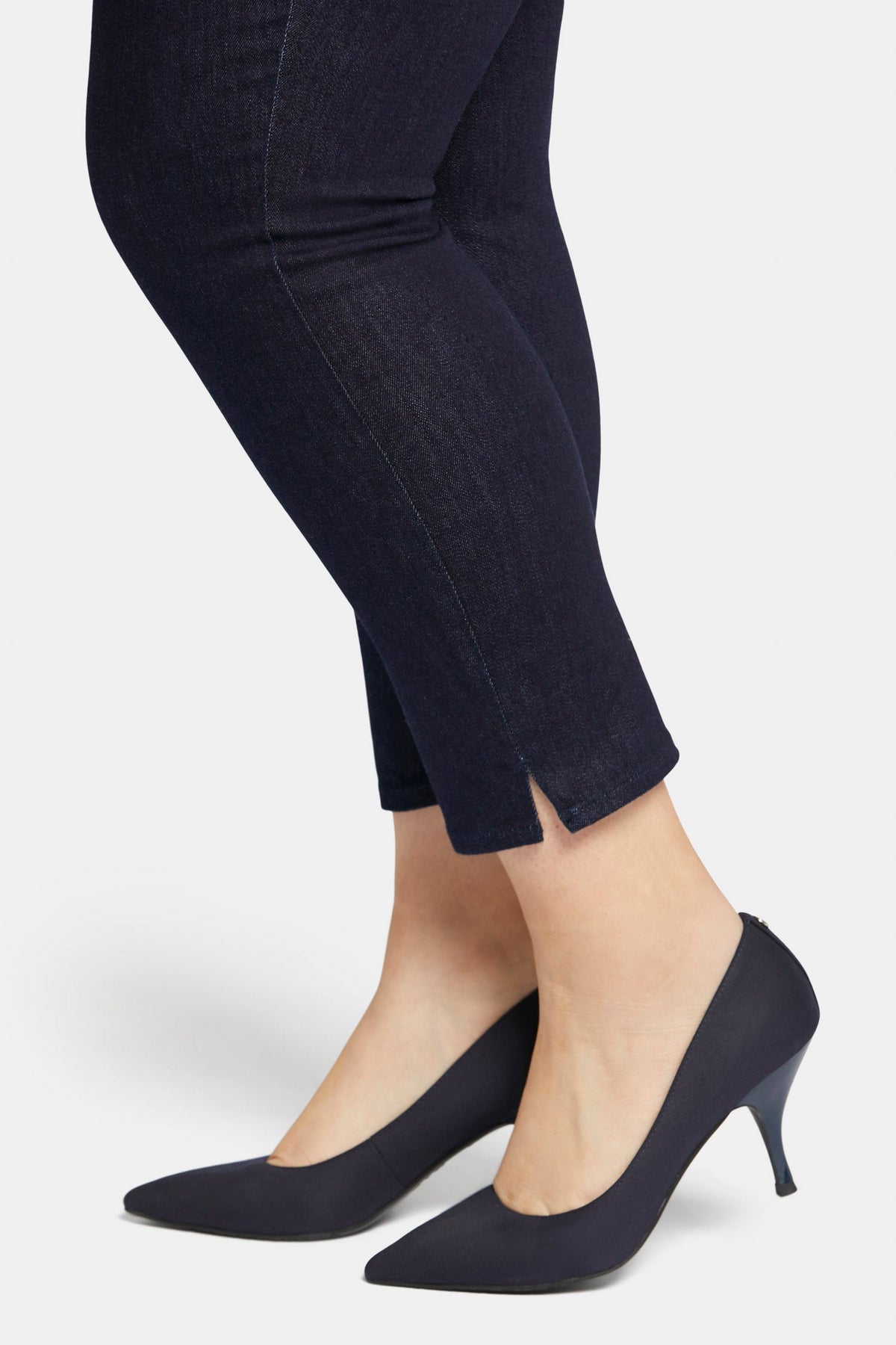 Skinny Ankle Pull-on Jeans In Plus Size - Rinse