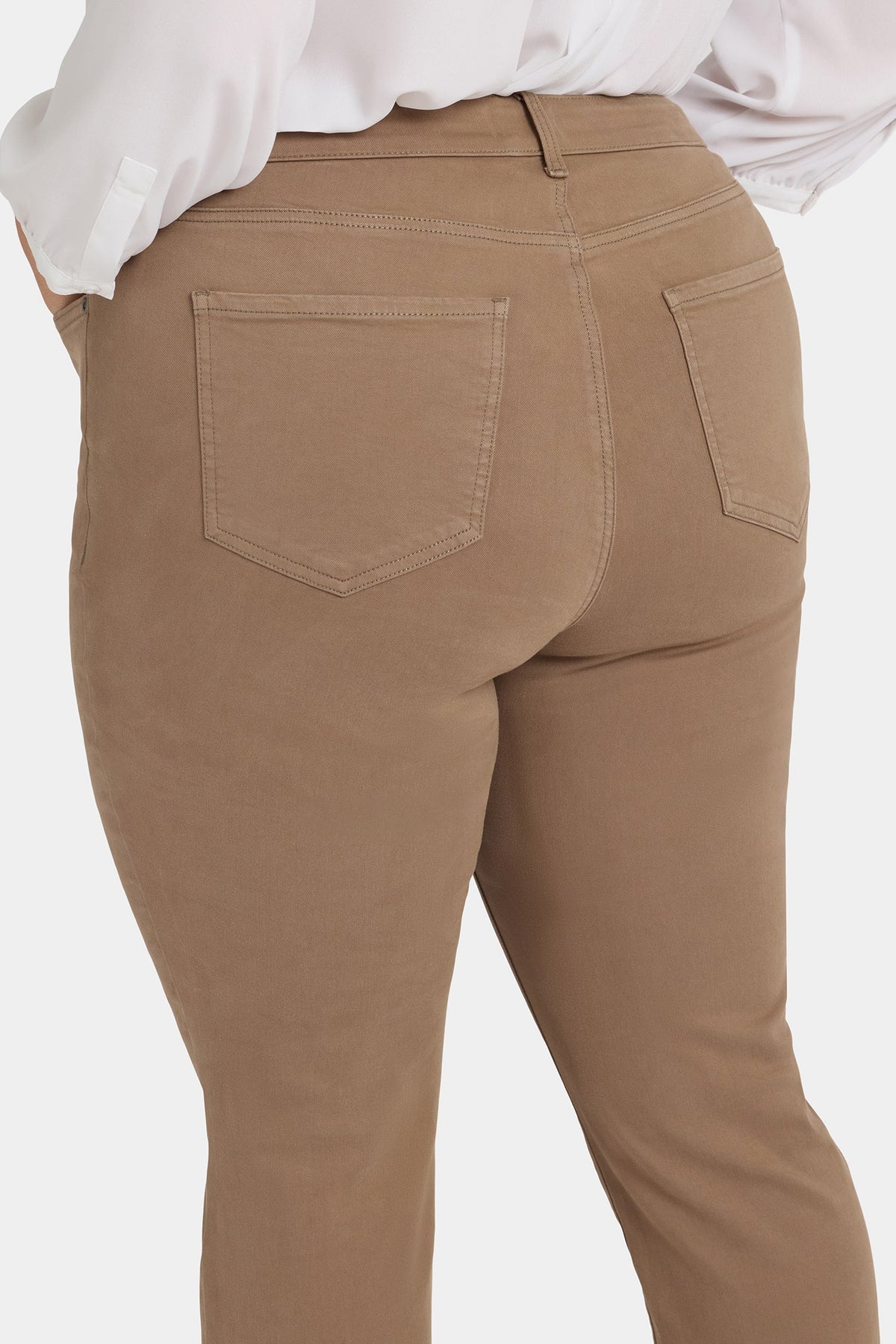 Marilyn Straight Jeans In Plus Size - Elmwood
