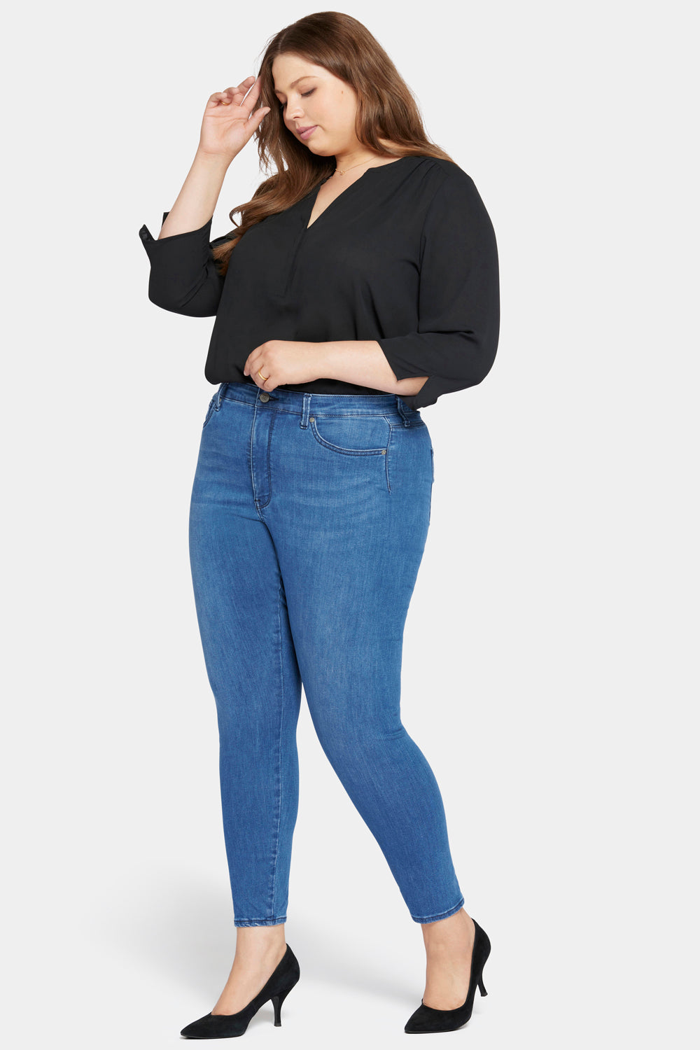 Le Silhouette Ami Skinny Jeans In Plus Size - Amour