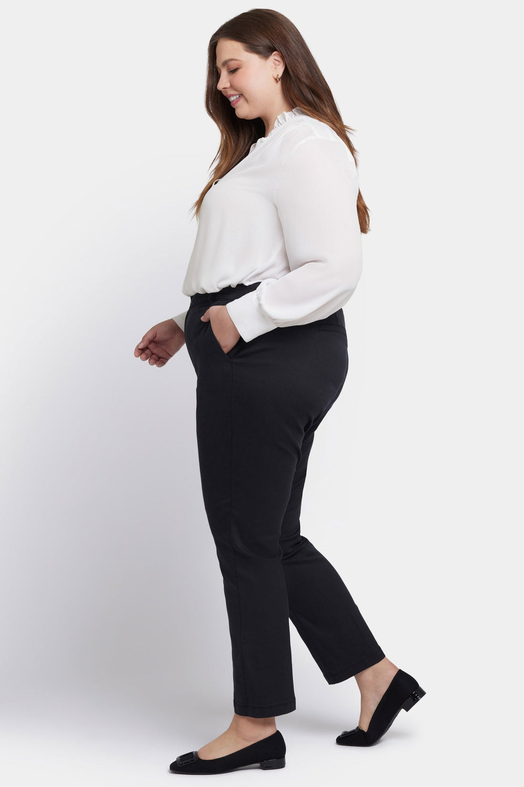 Sadie Slim Pants In Plus Size - Black