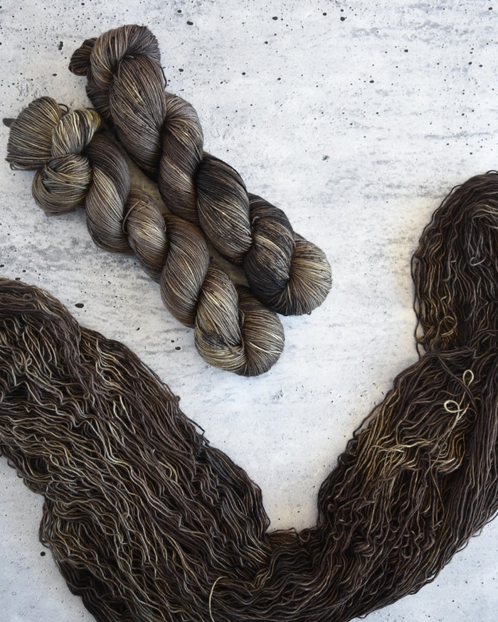 Destination Yarn Knitting Kit Elizabeth Park 3 Skein Shawl Kit