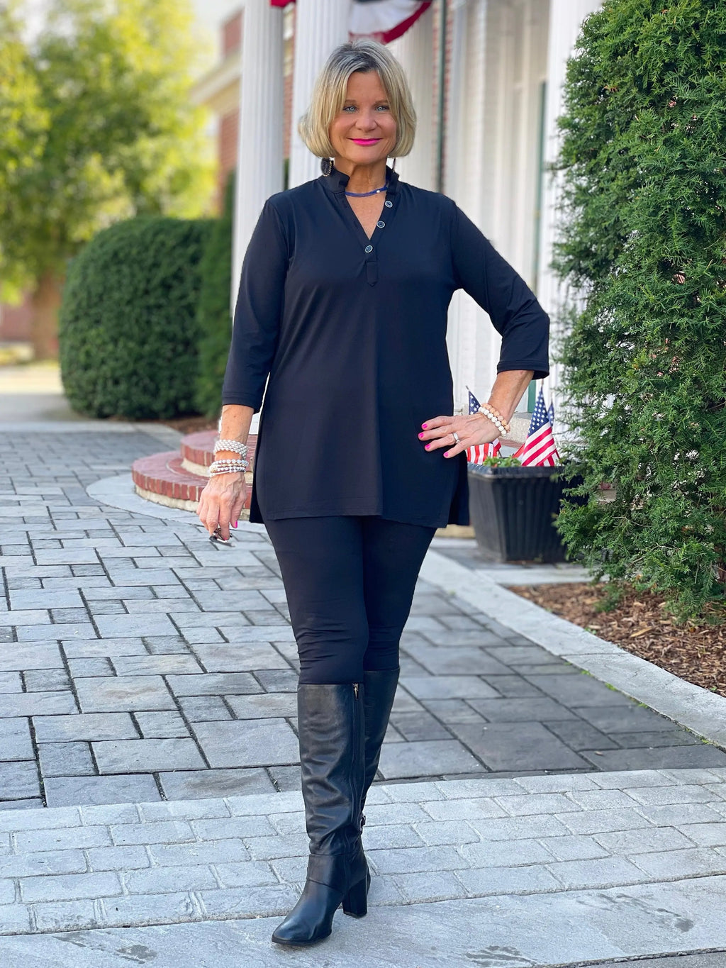 LULU-B  BLACK TUNIC