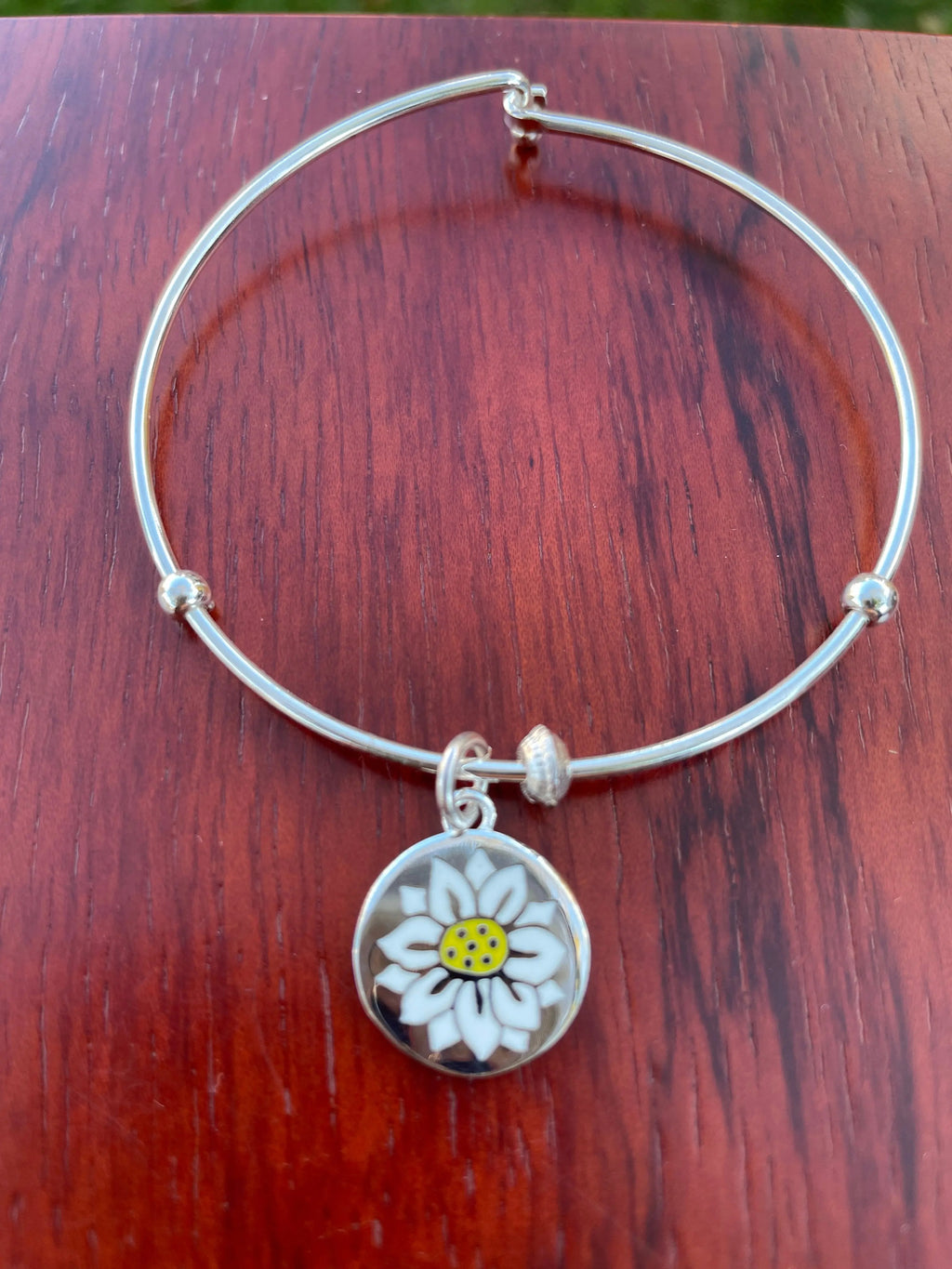 FLOWER BRACELET