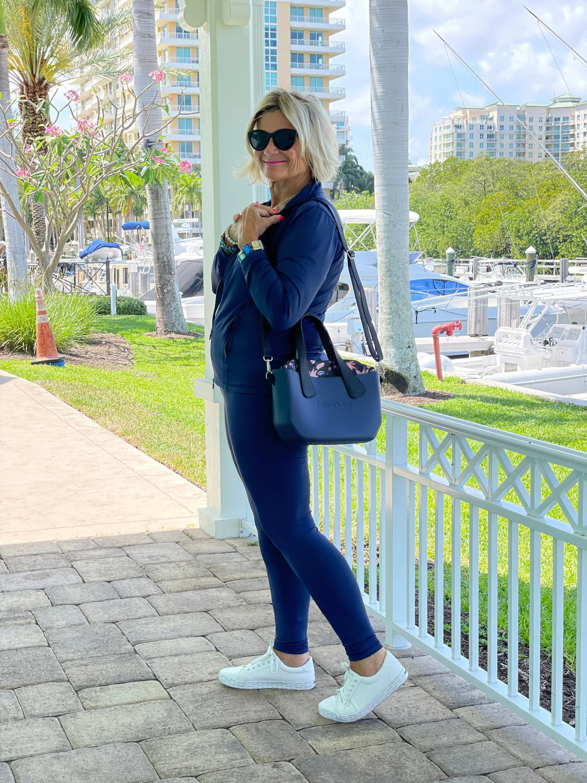 LULU-B NAVY LEGGINGS