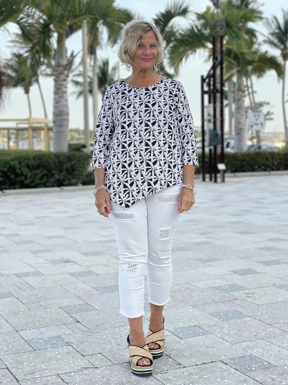 BLACK AND BEIGE ASYMMETRIC TOP