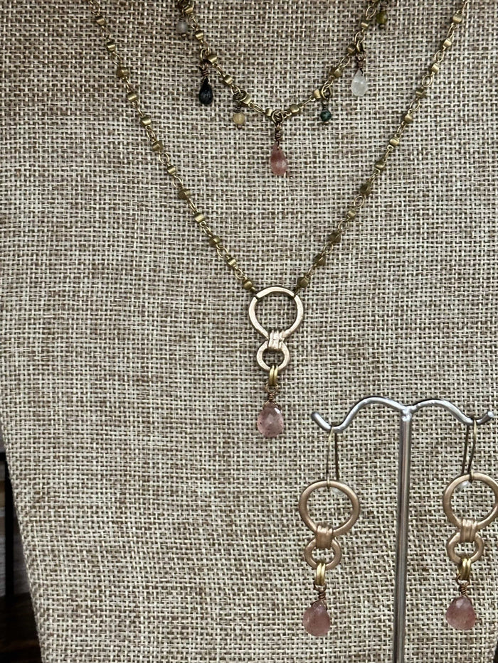 Necklace 18" Graduated Bronze O-Ring Pendant | Strawberry Quartz or Aqua Kyanite | Lock&Key Lock and Key Necklace