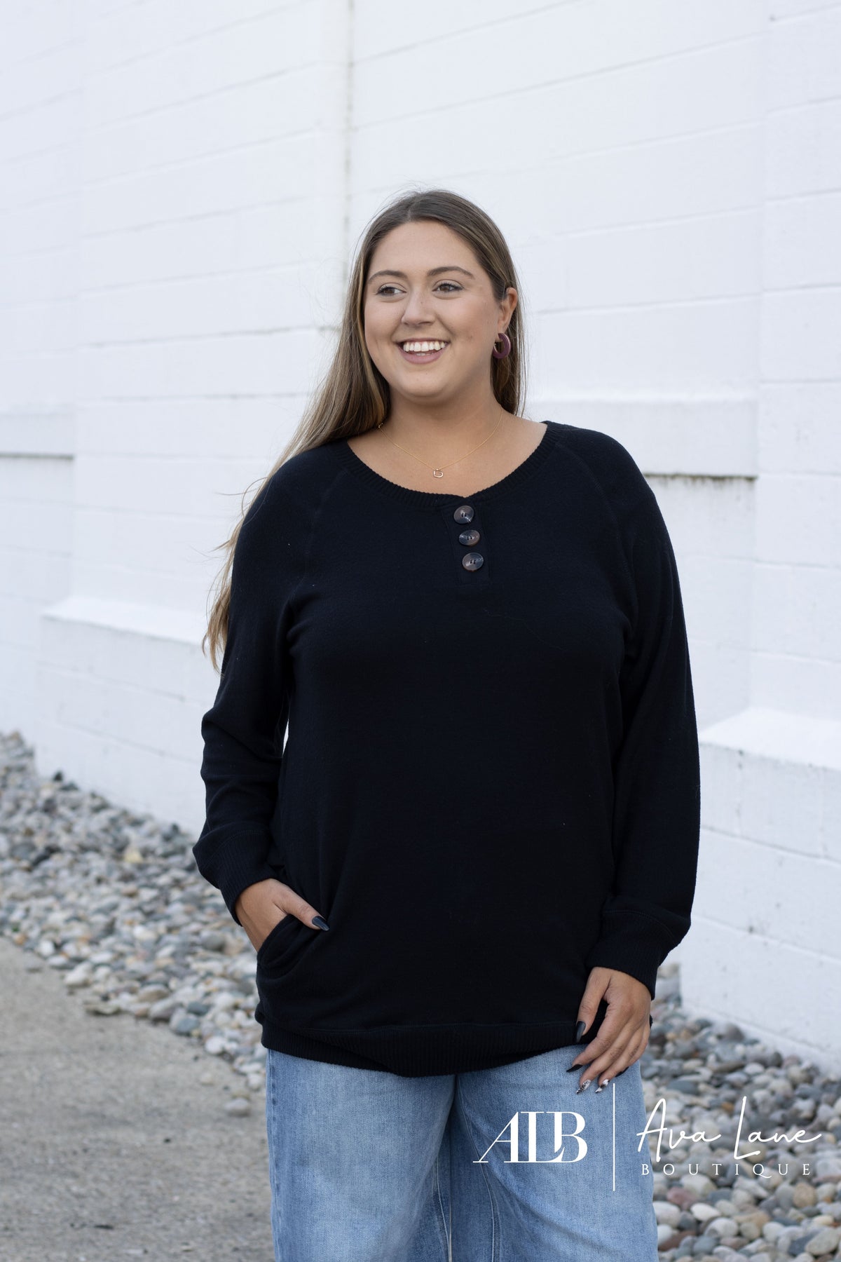 Pockets And Buttons Women's Round Neck Raglan Sleeve Sweater