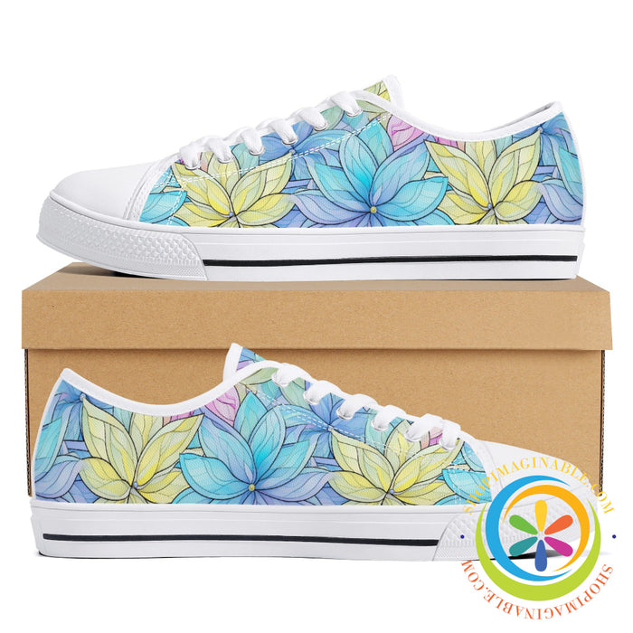 Striking Floral Ladies Low Top Canvas Shoes