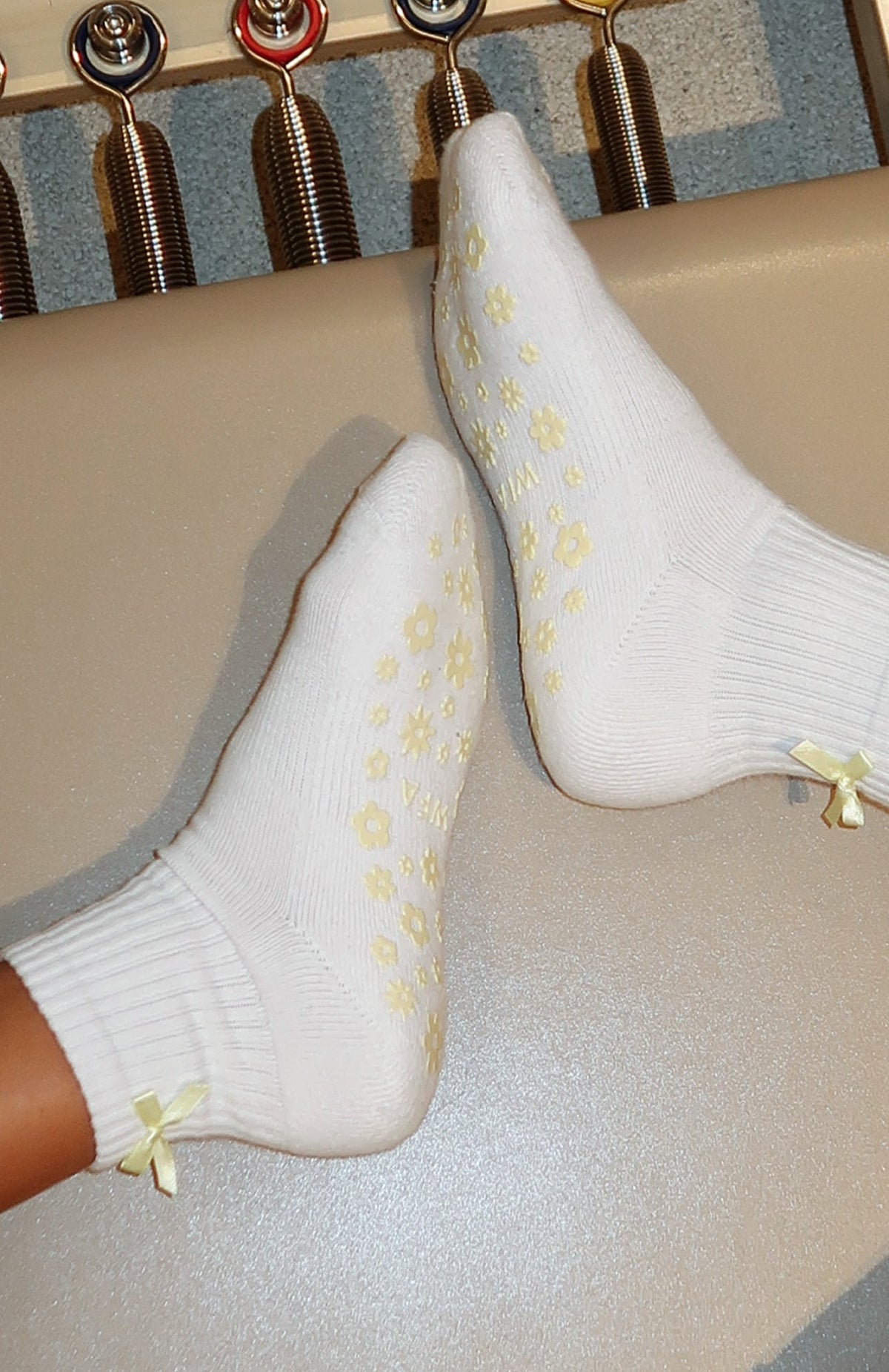 Flower Power Grip Socks Honey