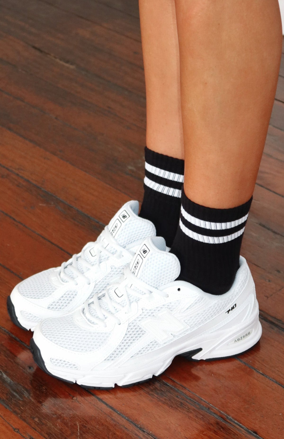 Grounded Socks Black/White
